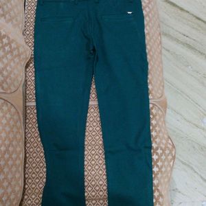 A Dark green Trouser