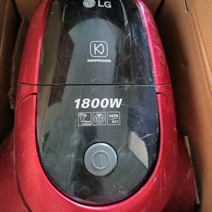 Vaccume Cleaner With Box