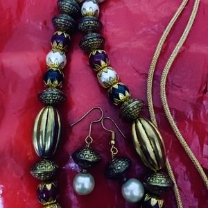 Beaded Necklace With Earrings