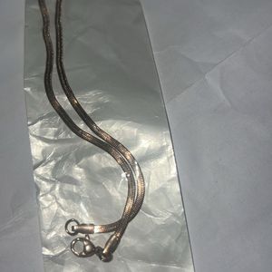 Snake design necklace