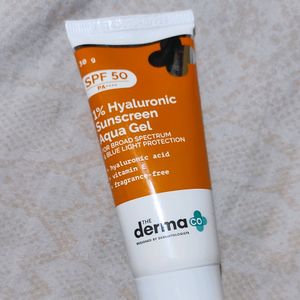 😍The Derma Co. Spf 50 PA+++ Sunscreen..😍