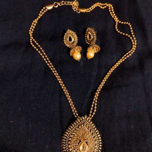 Golden Jewellery Set