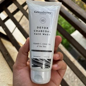 Greenberry Organics Detox Charcoal Face Wash, Vita