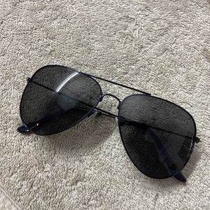 Black Aviator Sunglasses