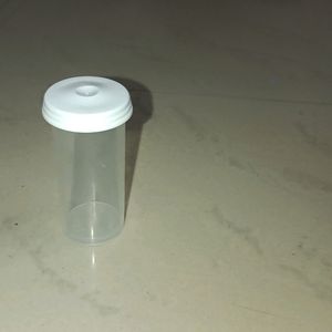 20 Small Containers Make Offers