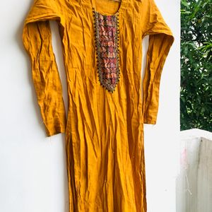 Kurta And Banarsi Duppat