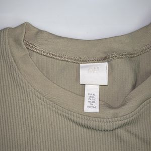 H&M RIBBED TOP