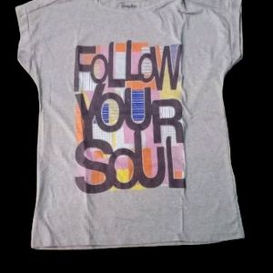 Beautiful T Shirt For Women And Girls