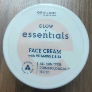 Oriflame Glow Essential Face Cream