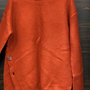 Rust coloured sweatshirt for winter