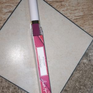 Myglamm Matte Liquid Lipstick R