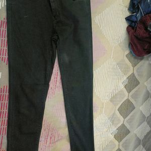 Levis Black Jeans