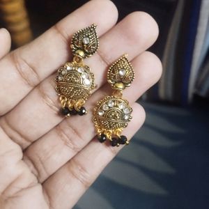 pack of 4 cute earings