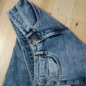 Skin Fit Jeans