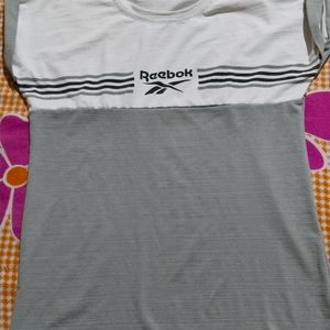 Reebok Tshirt