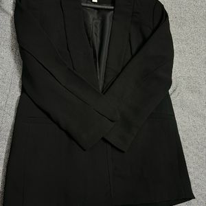 H&M black blazer