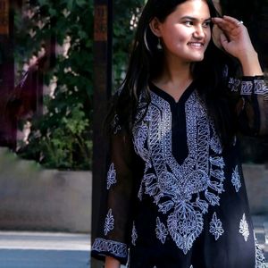 Beautiful Embroidered Kurti