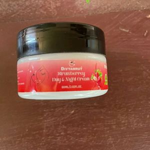 Strawberry Day&night Cream