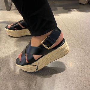 Zara Leather Straps Wedge Sandals🎀