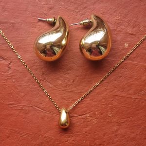 Golden Tear Drop Korean Necklace Set