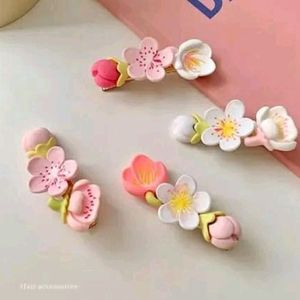 Kawaii Set Of 4 Hairclips