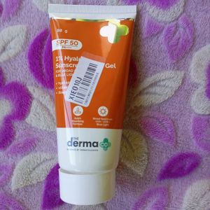 The Derma Co 2 % Hyaluronic Acid Sunscreen Aquagel