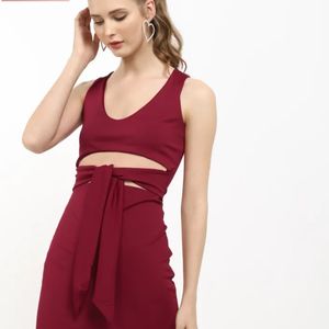 body con burgundy front knot dress