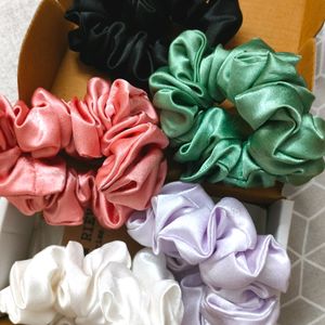 Colourful Assorted Hair Scrunchies/Hair Ties.