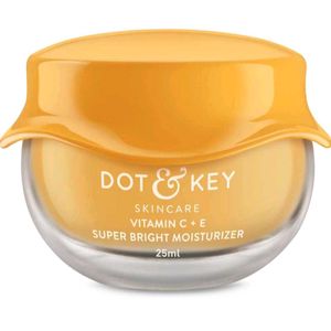 😍Pack Of 2 😍Dot And Key Vitamin C Moisturizer..