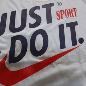 Nike Tshirt