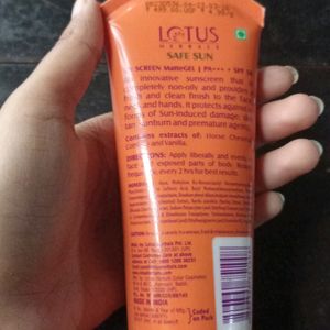 Lotus Matte Gel Sunscreen