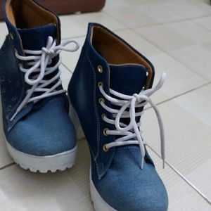 Denim Material Boots Comfortable And Beautiful