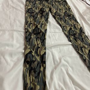 Camouflage Jegging