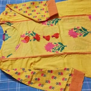 Beautiful Yellow Kurti