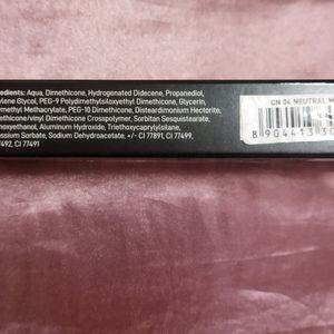 Manish Malhotra Concealer