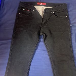 Black Tommy Jeans For Sell