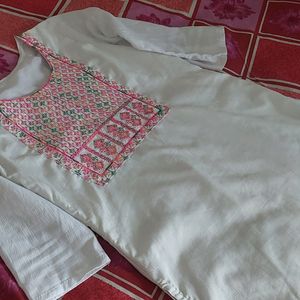 White Kurti