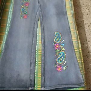 Flared Stone Jeans