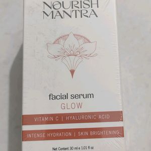 NOURISH MANTRA Vitamin C Facial Glow Serum