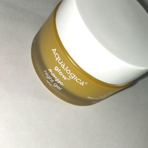 Mousse Night Gel With Papaya And Vitamin C