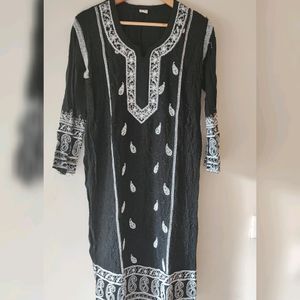 Black N White Embroidered Kurta