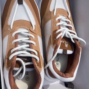 Brown Rowlan Shoe