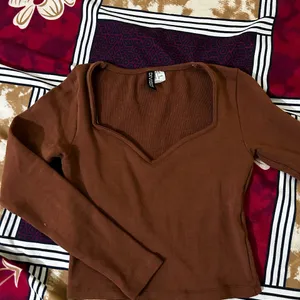 Sweetheart Neck Brown Top