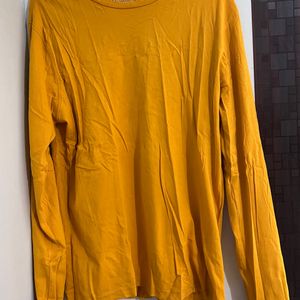 Men mustard yellow round neck tshirt