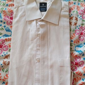 1 Year Used Van Heusen Men's Regular Fit Shirt