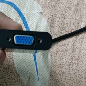 HDMI TO VGA CONVERTER