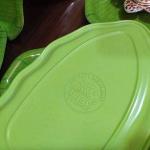 🆕️ Banana Leaf Shape Snacks Plates - Medium Size