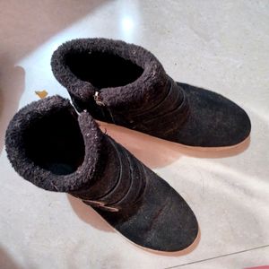 Black Boots for winters