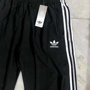 ADIDAS ORIGINALS 3 STRIPES STRAIGHT FIT TRACKPANTS