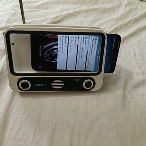 WIRELESS SPEAKER WITH PHONE HOLDER